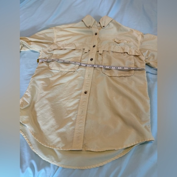 LL Bean women’s  XS Light Yellow Buzz Off Bug Repellent Long Sleeve Button Down. - Picture 3 of 12